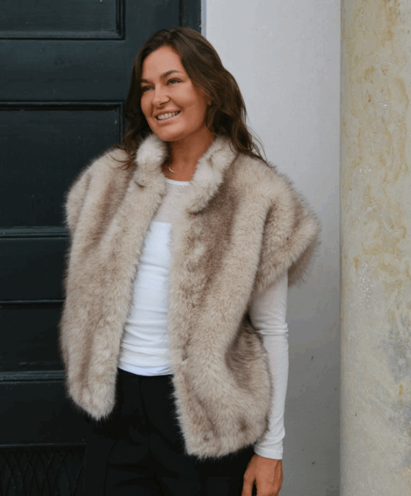 Kevini faux fur vest - beige - Afbeelding 2